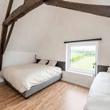Spacious Family Home, Cleaning Included * Mont-de-l'Enclus