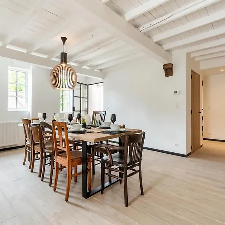Spacious Family Home, Cleaning Included